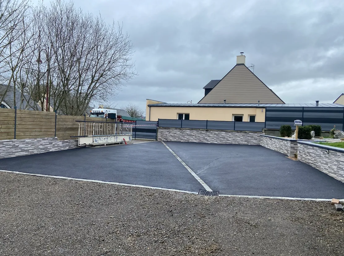 location engin de chantier rennes